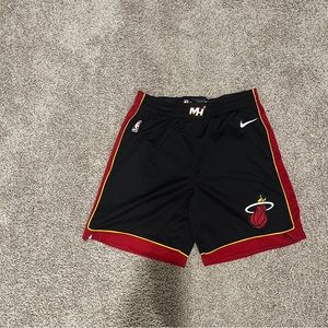 Men's Miami Heat Nike Black 2019/20 Icon Edition Swingman Shorts